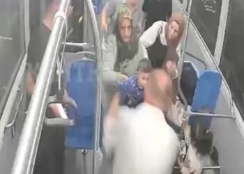 Otobuste cips kacan cocugu sofor Heimlich ile kurtardi. kocaeli