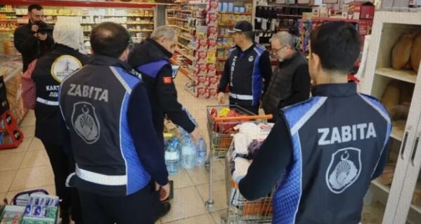 Kartepe zabıta denetimi 2026: İlk denetimde raflardan çıkan ürünler şaşkına çevirdi