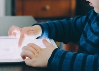 TBMM’de Çocuklara İnternet ve Sosyal Medya Sınırı Önerisi