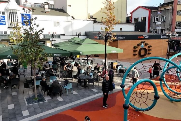 Şehrin Kalbinde Tatlı Bir “Mola” Noktası