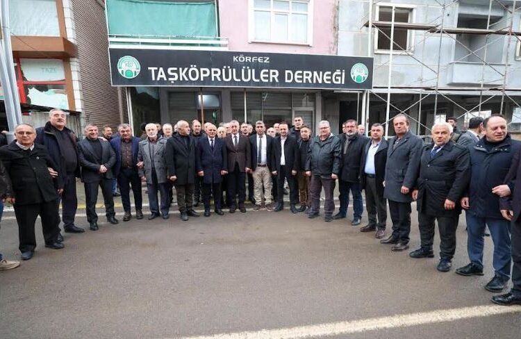 Başkan Büyükakın, Körfez Taşköprülüler’e Misafir Oldu