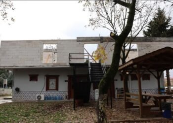 KARTEPE’DE CENAZE HİZMETLERİ BİNASI YENİLENİYOR