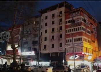 İzmit’in Tanınmış Oteli Yangın Yönetmeliği Nedeniyle Mühürlendi