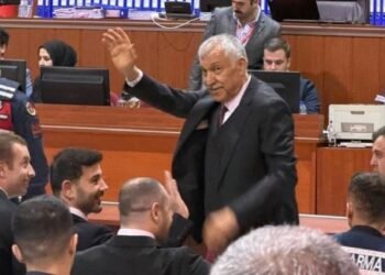 Zeydan Karalar: “Belediye başkanlarının ihaleye müdahale etme yetkisi yok”