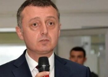 Tahir Büyükakın: Kocaeli Şehir Hastanesi’ne 12 İlçeden Direkt Ulaşım Başladı