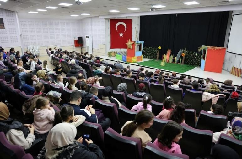 “Meraklı Civciv” Kartepe’de Miniklerle Buluştu