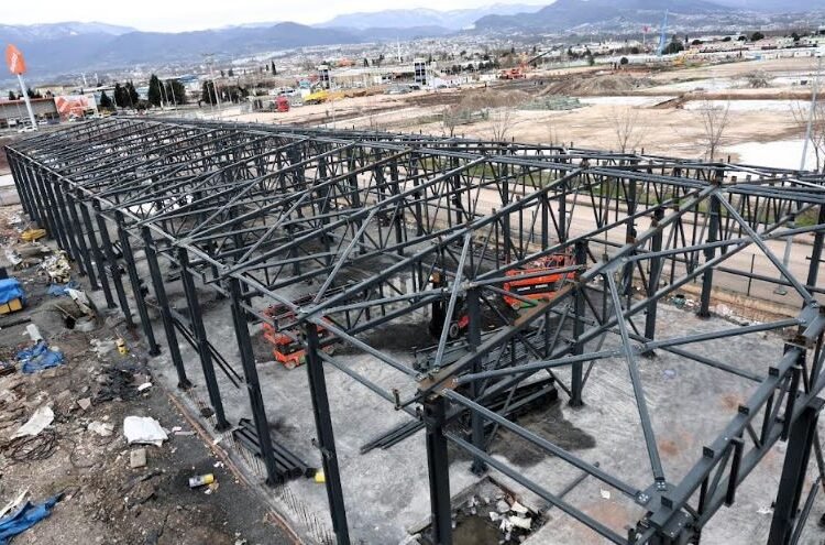 Büyükşehir’den İtfaiyeye Güçlü Yatırım: Depo Binasında Yüzde 70 Tamamlandı