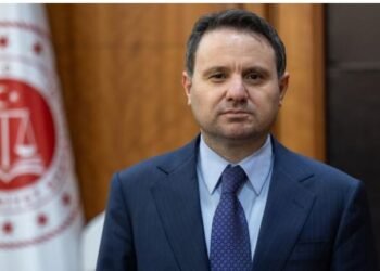 Bakan Gürlek: Milletimize ve devletimize hizmet yolunda azimle çalışmaya devam edeceğiz