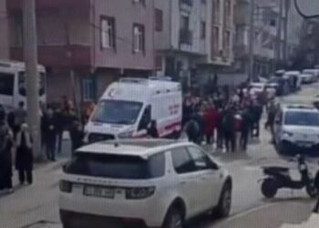 Servis Minibüsünün Çarptığı İlkokul Öğrencisi Hayatını Kaybetti