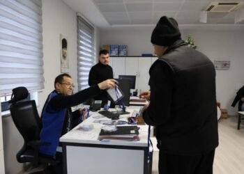 Kartepe’de Ramazan Davulcularına Görev Kartları Verildi