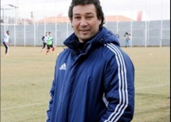 Kocaelispor’un eski futbolcusu Orhan Kaynak hayatını kaybetti