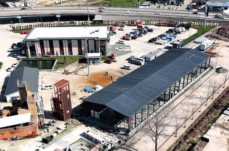 Büyükşehir’den itfaiyeye güçlü yatırım: İtfaiye Depo Binası’nda çalışmalar yüzde 80’e ulaştı