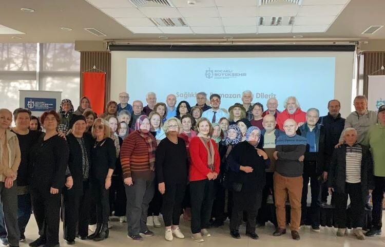 Saygınlar, iftar ve sahur sofrasında buluştu