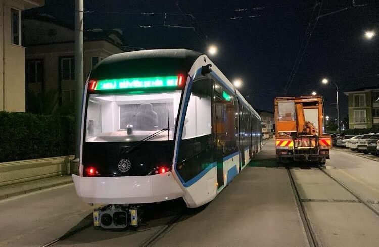 5 tramvaydan dördüncüsü raylara indi – Kocaeli ulaşımında yeni dönem