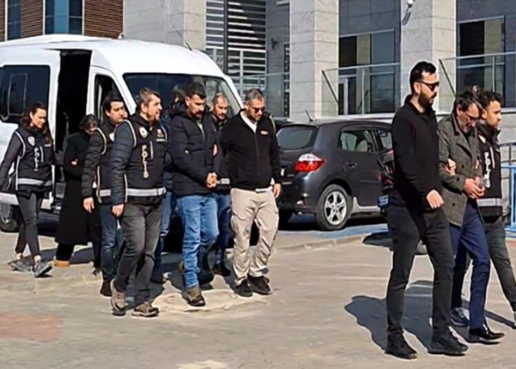 Rüşvetle usulsüz nikah iddiasında 6 kişi tutuklandı