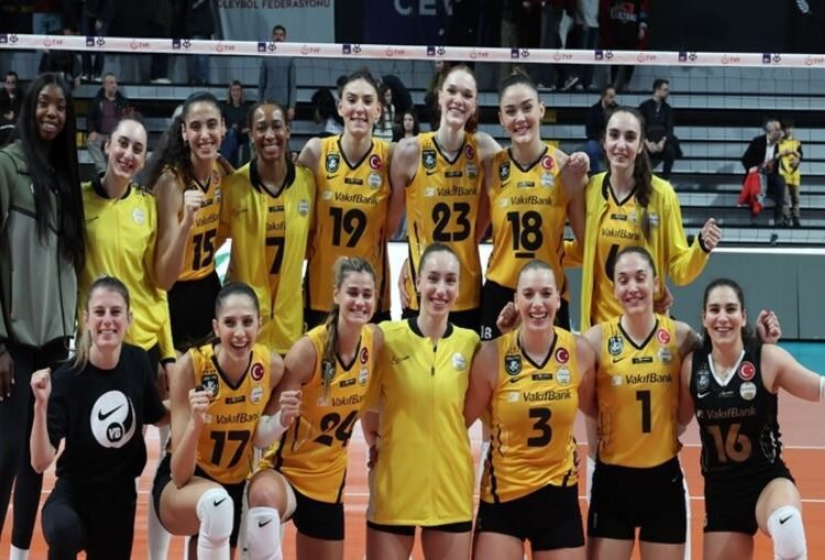 VakıfBank S.K. yarı finalde
