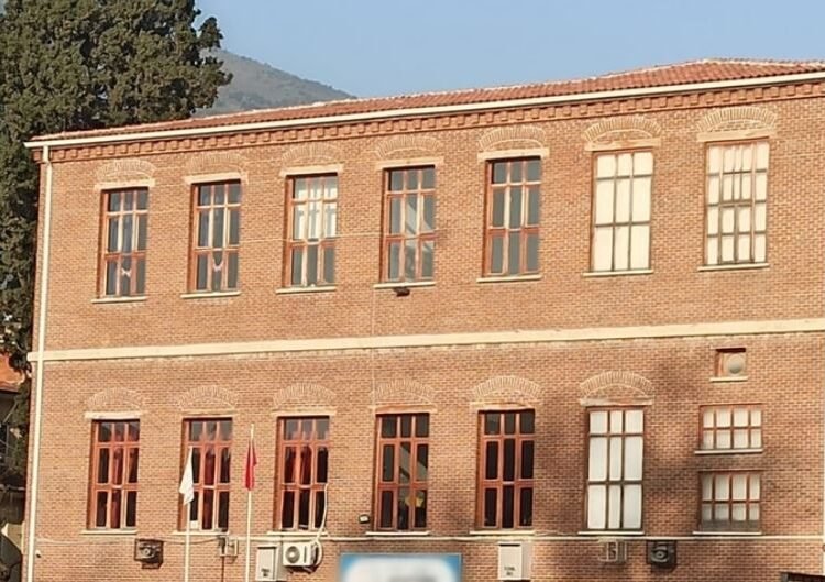 Bursa’da okula gönderilmeyen 6 çocuk devlet korumasına alındı