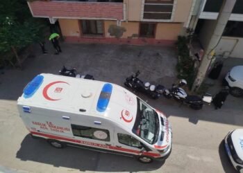 basindan vurulan kadin agir yaralandi evdeki 3 20001801 amp