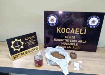 kocaeli de uyusturucu operasyonunda 2 tutukla 19993602 amp 1