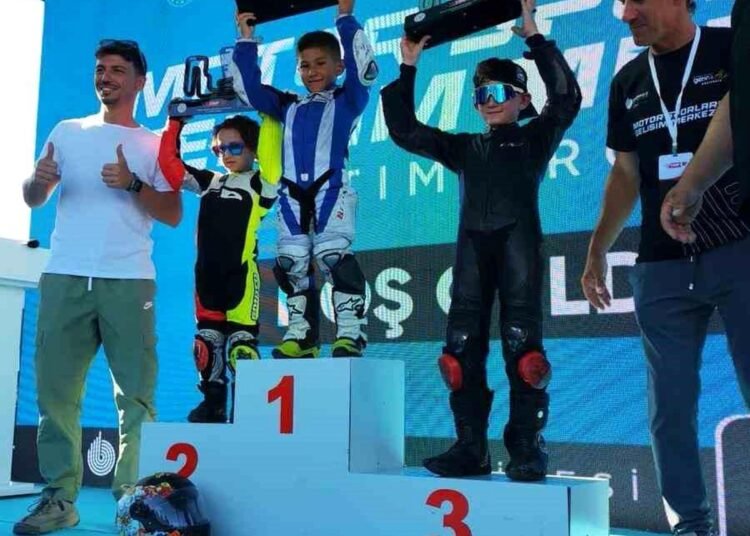 5 yasindaki sporcu turkiye supermoto sampiyon 19999950 amp