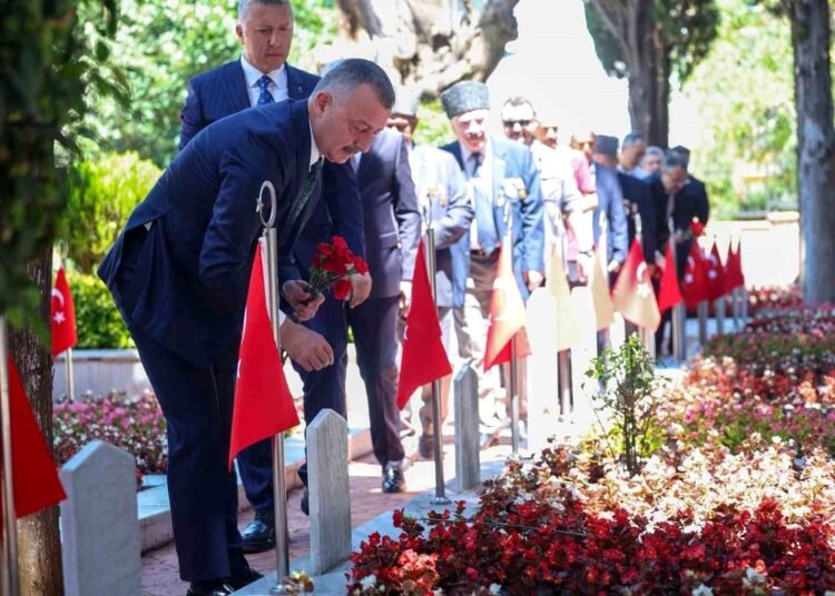 kocaeli de 15 temmuz sehitleri dualarla anild 20054416 amp 1