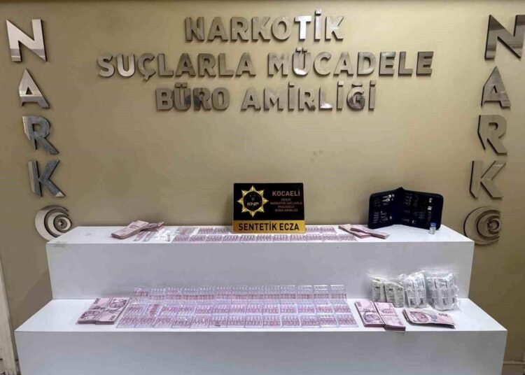 kocaeli de uyusturucu operasyonlarinda 5 tutu 20037525 amp 2